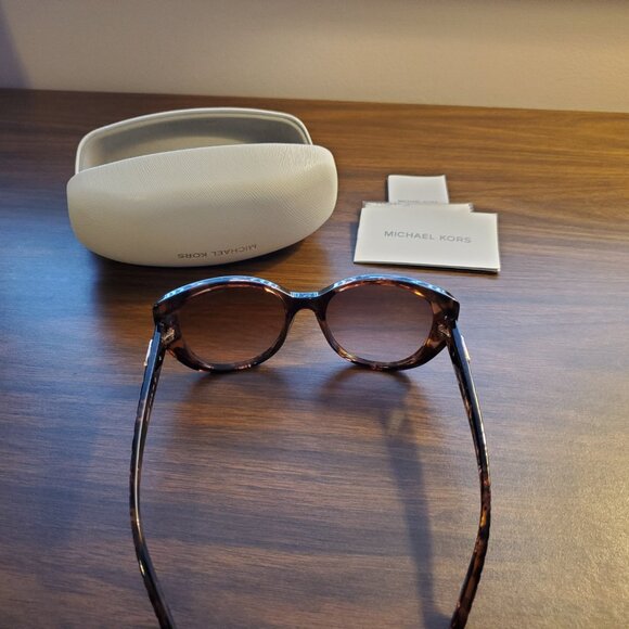 Michael Kors Women’s Coral Gables Sunglasses - Picture 4 of 5